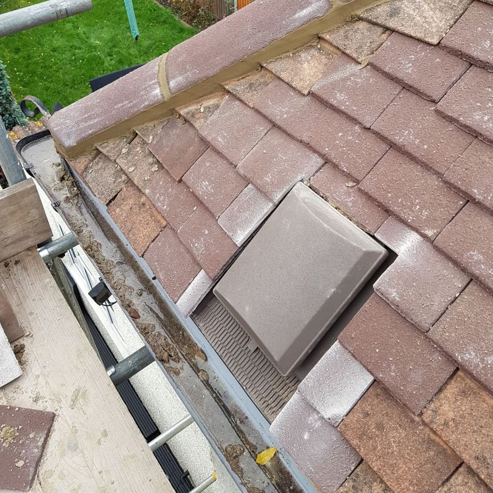 Roof repairs Claygate