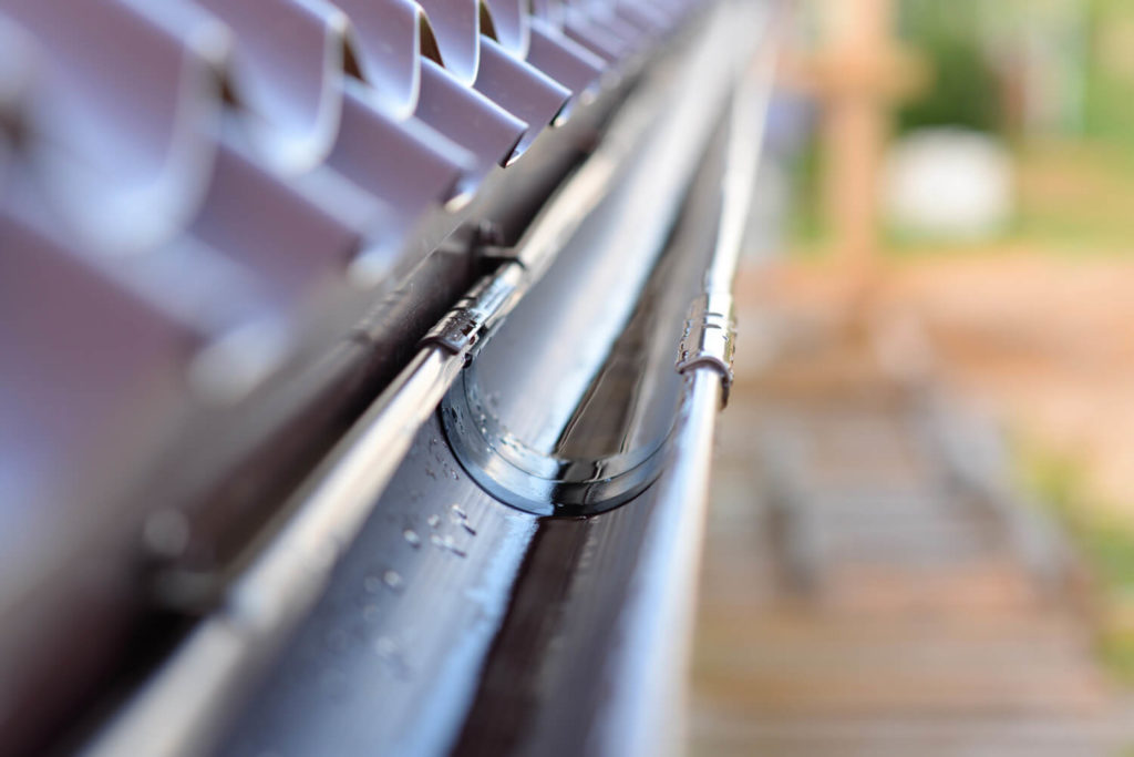 guttering-bg guttering-bg